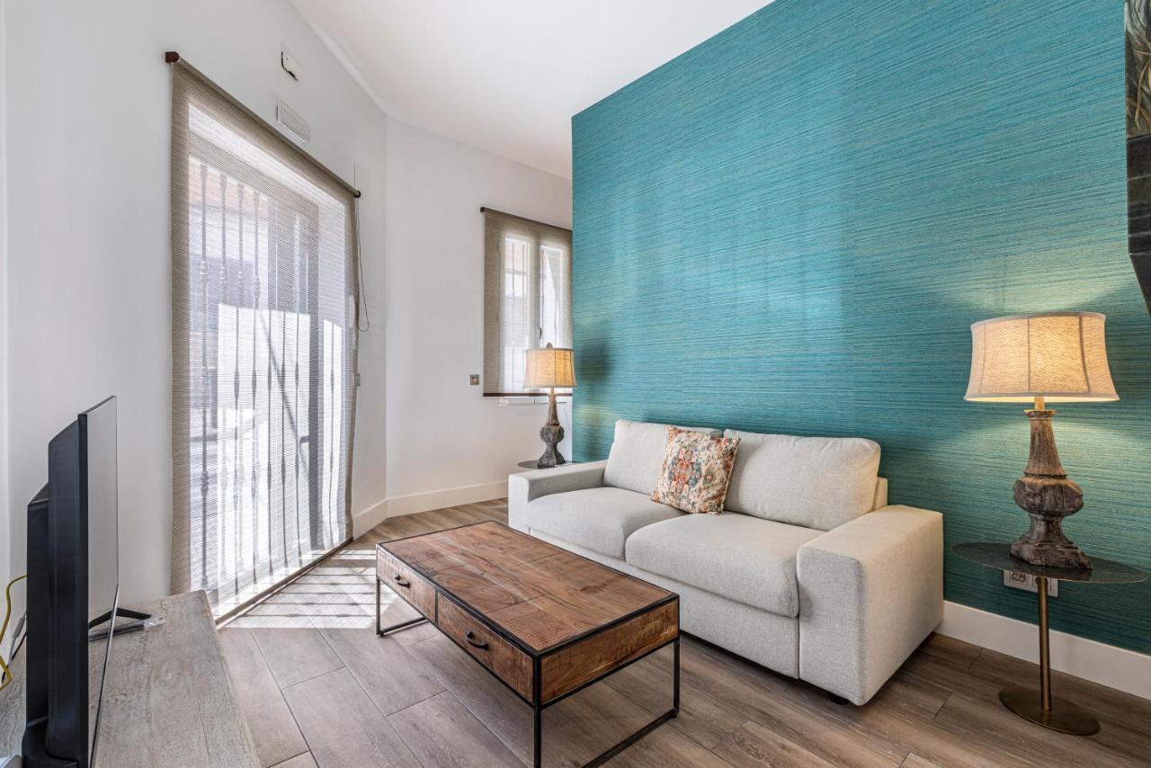 Plaza De Castilla Apartments Мадрид Екстериор снимка