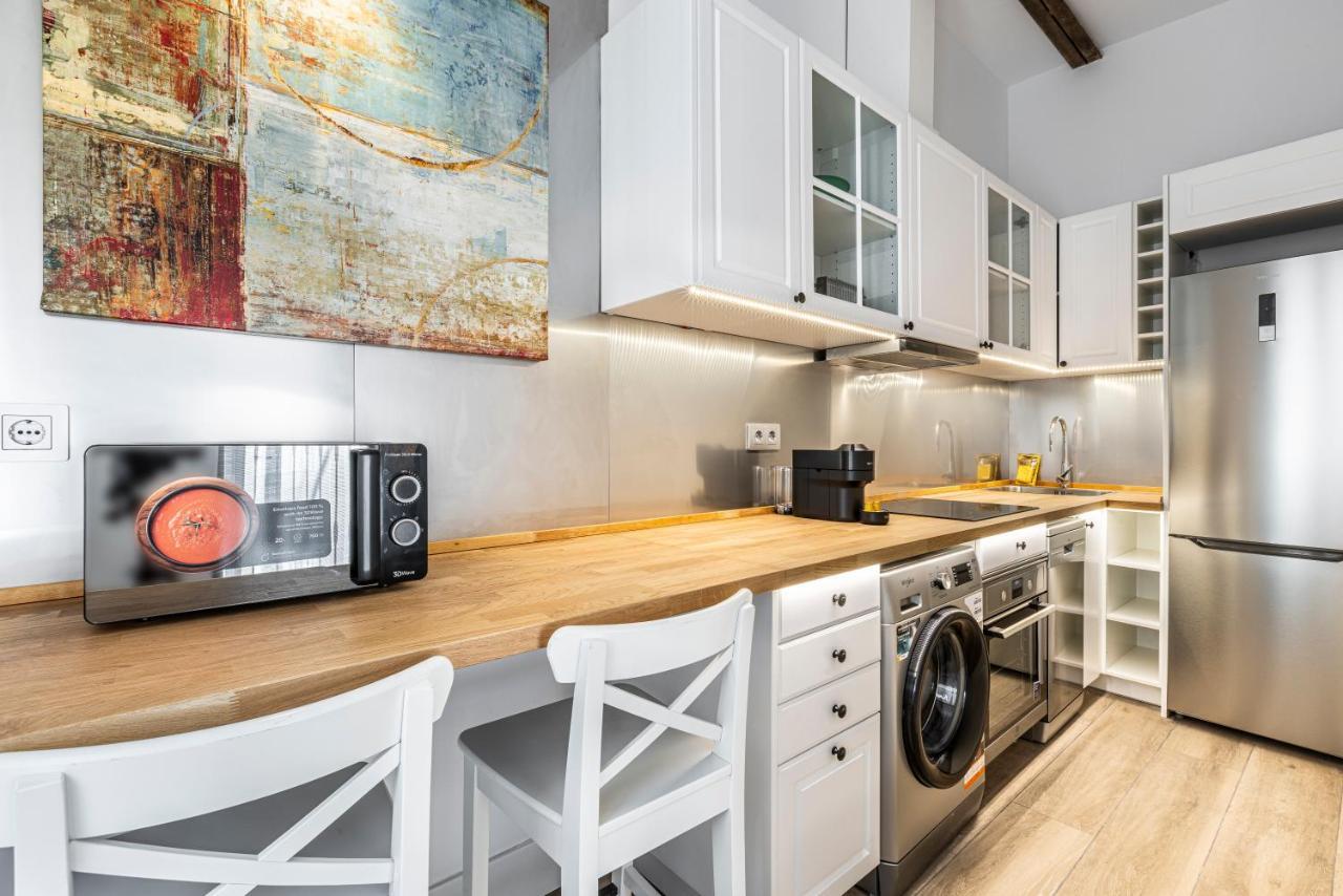 Plaza De Castilla Apartments Мадрид Екстериор снимка