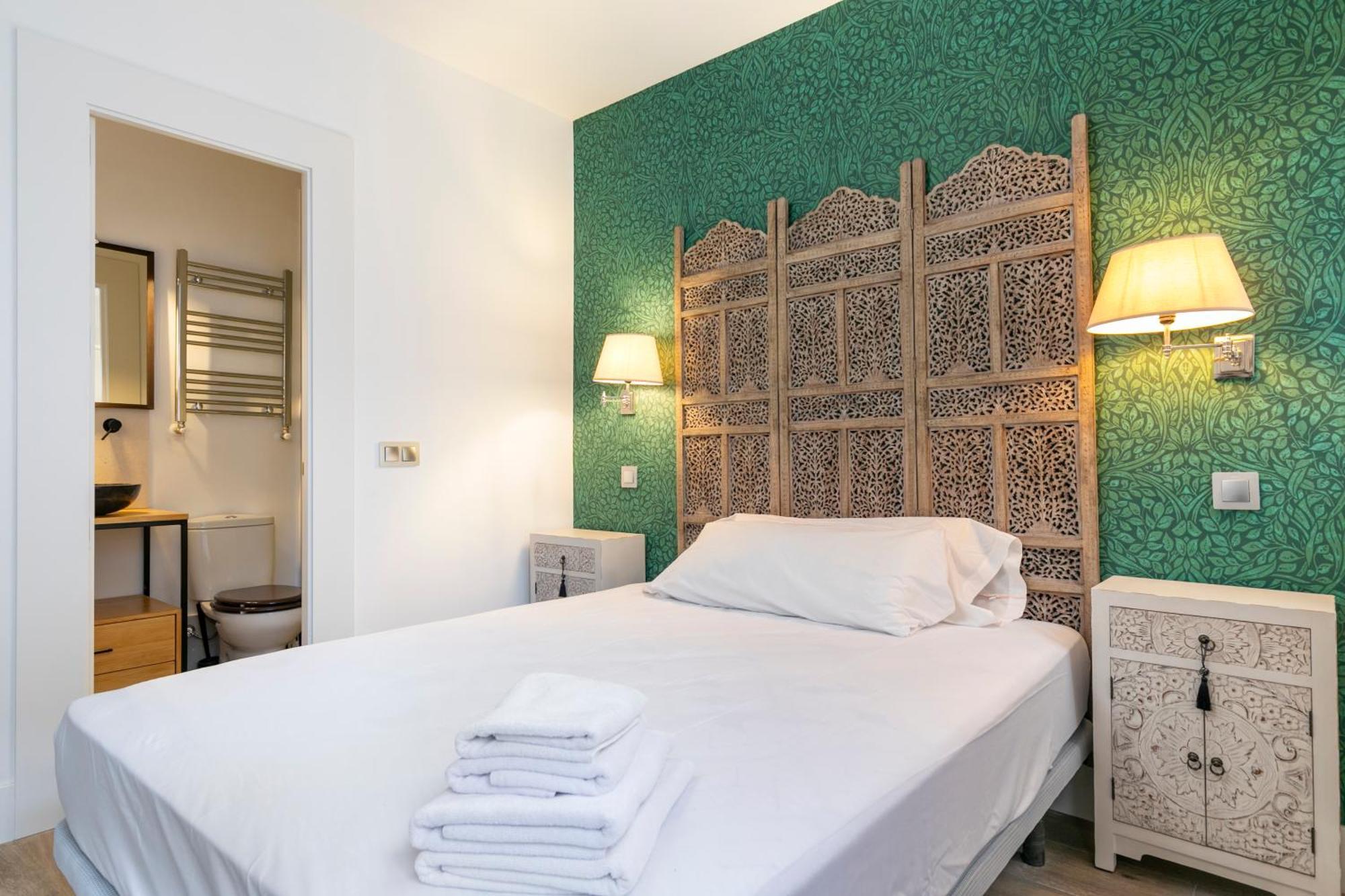Plaza De Castilla Apartments Мадрид Екстериор снимка