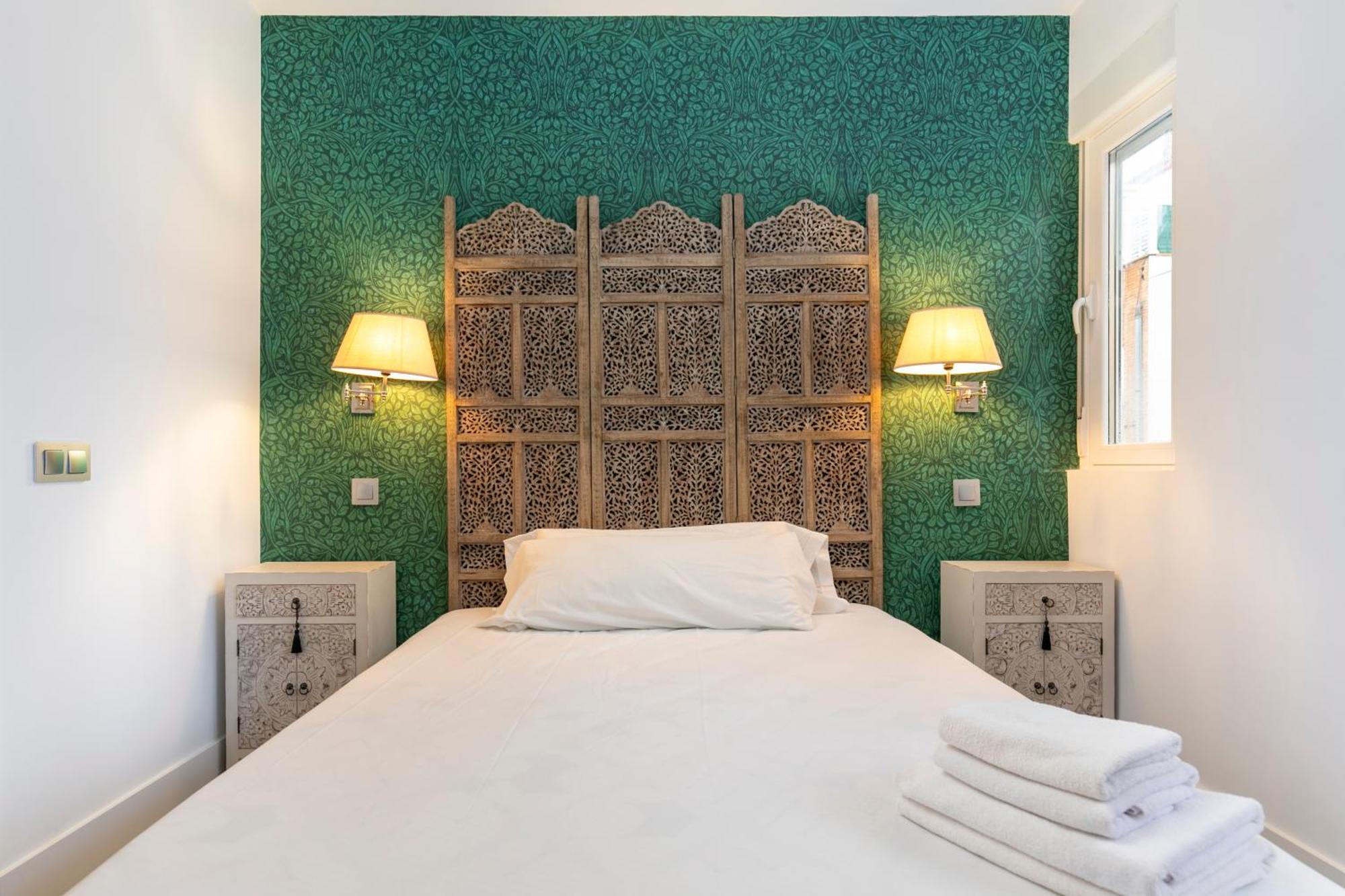 Plaza De Castilla Apartments Мадрид Екстериор снимка