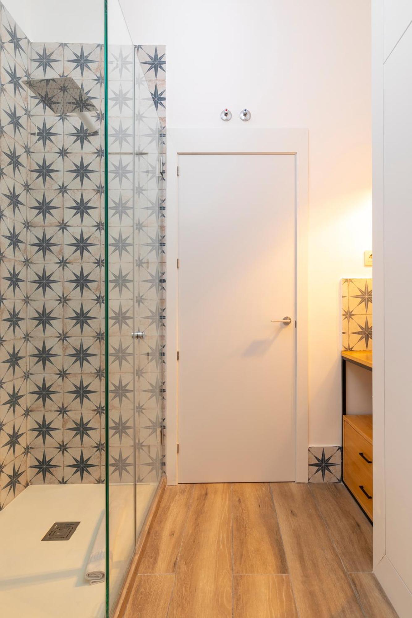 Plaza De Castilla Apartments Мадрид Екстериор снимка
